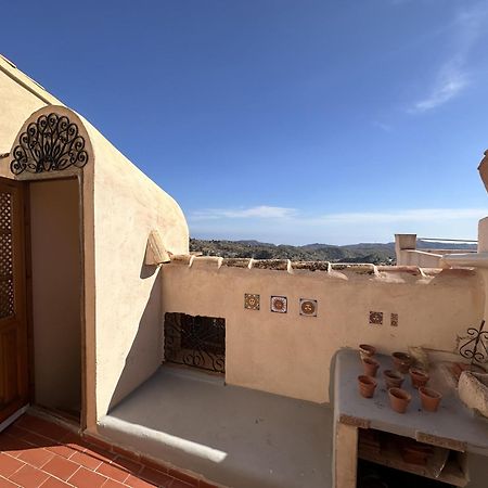 Casa Con Vistas Al Mar Y Patio De Buganvillas Aigues Eksteriør billede