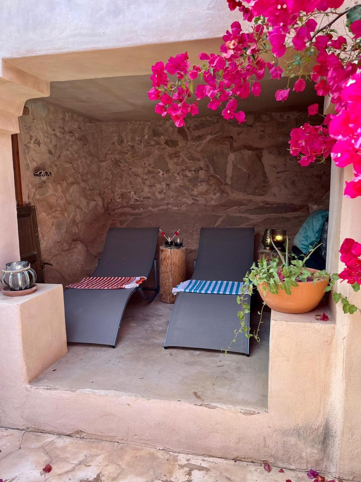 Casa Con Vistas Al Mar Y Patio De Buganvillas Aigues Eksteriør billede