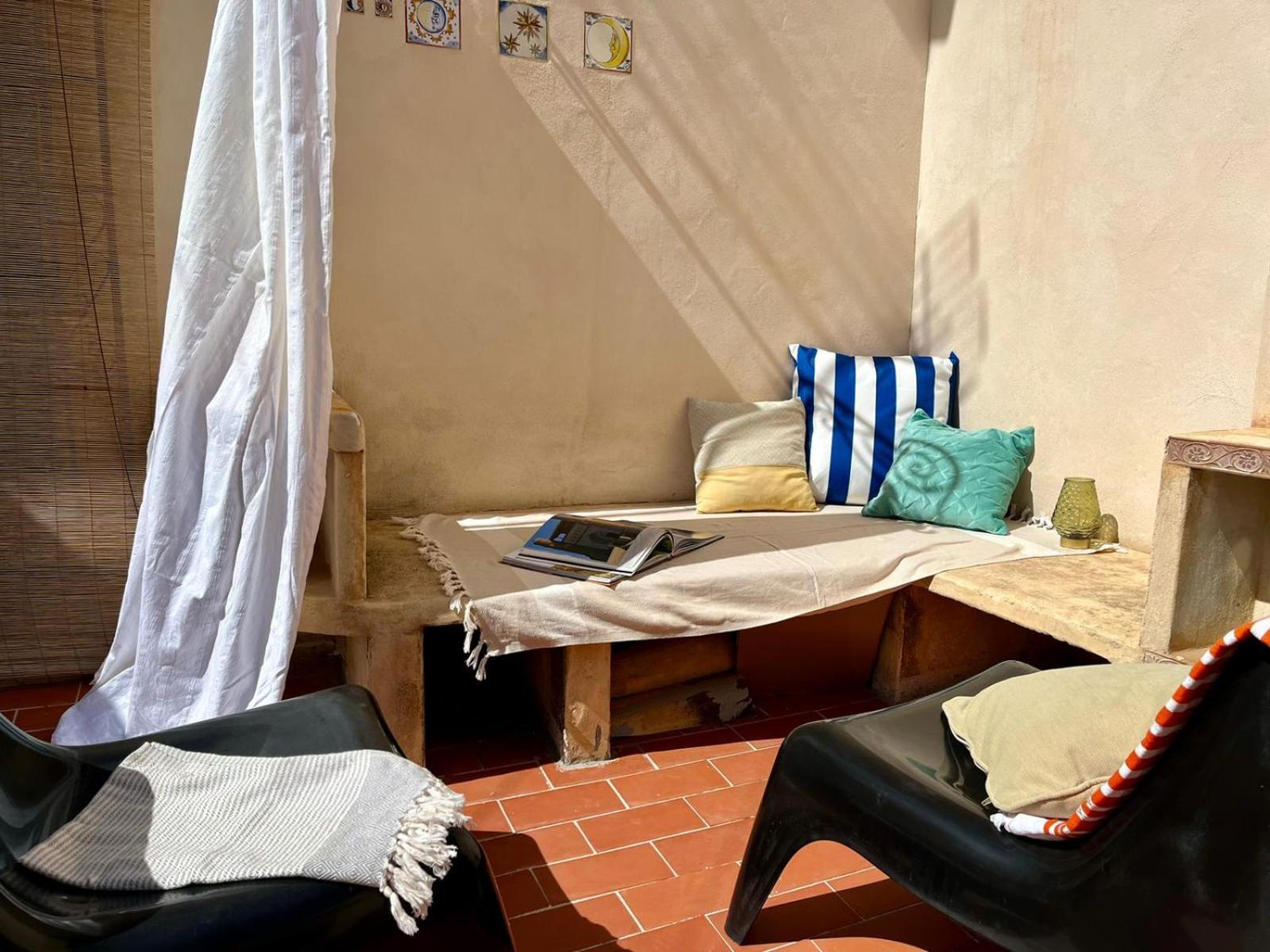 Casa Con Vistas Al Mar Y Patio De Buganvillas Aigues Eksteriør billede